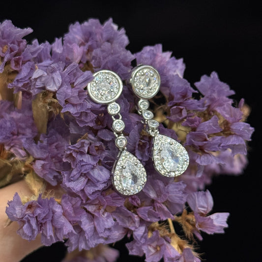 Pendientes Largos con Circonitas